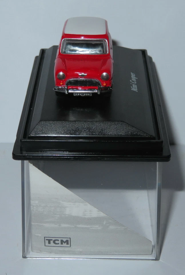 A Micro IN Metallo Die Cast Schuco Mini Cooper Rosso Tetto Bianco 1/72 IN Box - Immagine 2 di 4