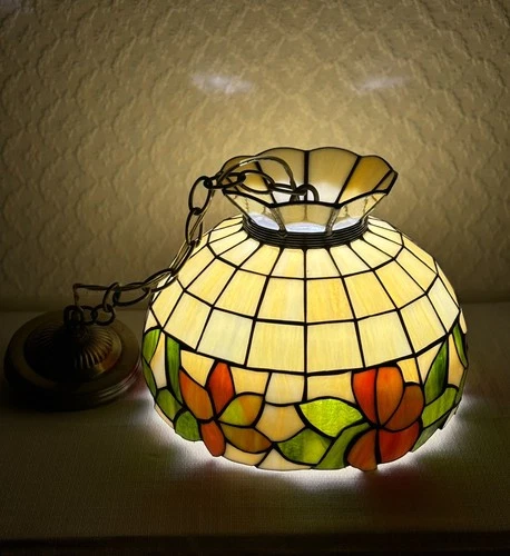 Vintage Tiffany Style Hanging Ceiling Light Stained Glass ( Glass Reflections )
