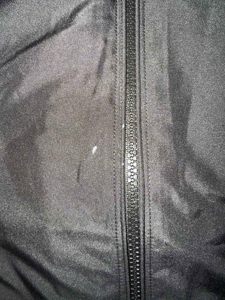 Chaqueta cortavientos Polo Ralph Lauren Bi-Swing Pony cremallera completa negra, mediana para hombre Foto 4 de 4