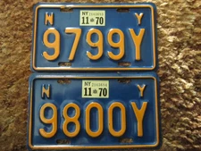 2 consecutive NEW YORK STATE 1970 MOTORCYCLE LICENSE PLATES