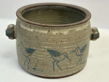 VTG Studio Pottery Stoneware CROCK PLANTER SANDPIPER BIRDS NAUTICAL '82 SIGNED