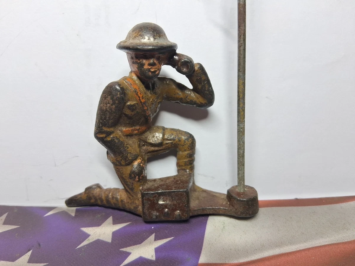 Rare Grey Iron Radio Set Operator W/ 2 Aerials Soldier