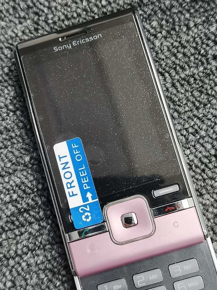 Sony Ericsson T715 Unlocked 2G 3G 3MP 2.2" Classic Keyboard Slider Phone - Image 3 of 4