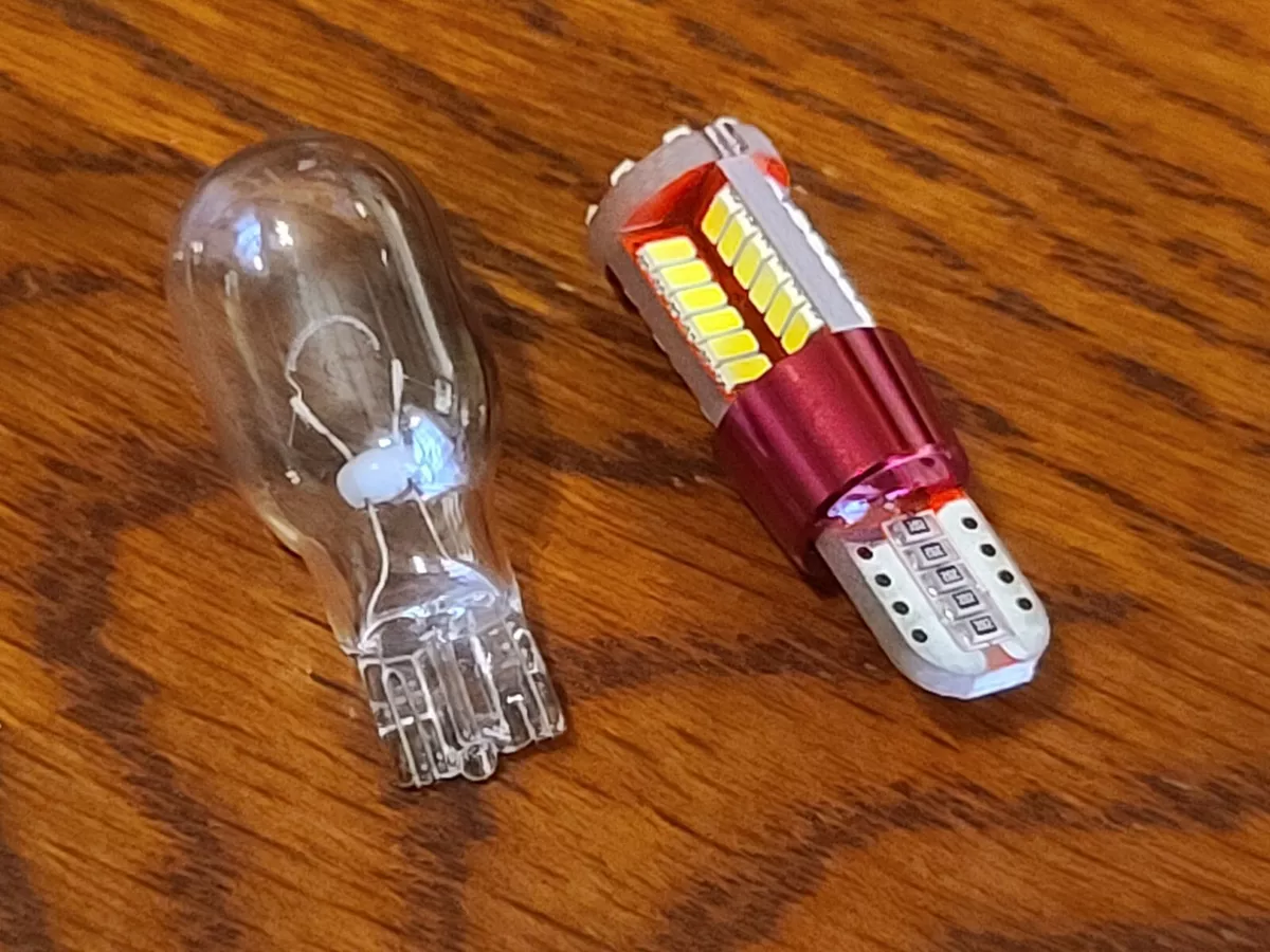 921 2024 halogen bulb