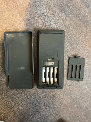 Texas Instruments TI-82 Graphing Calculator with Cover - Tested & Working - Picture 6 of 8