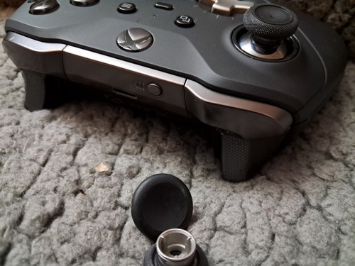 Xbox Elite Series 2 Wireless Controller Black New Thumbsticks And 2 Spare - Picture 6 of 13