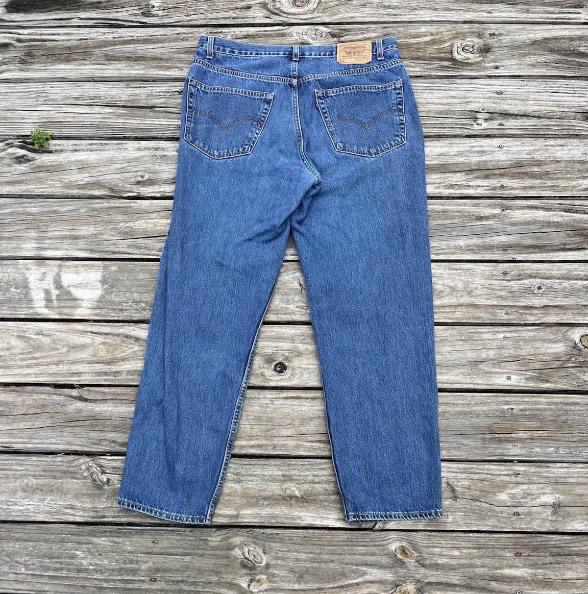 Vintage 90s Levi’s 550 Relaxed Fit Jeans Size 38 X 32