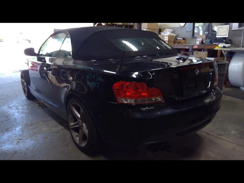 Depósito de lavado con arandelas de faros para 08-13 BMW 128i 1640011 Foto 3 de 4