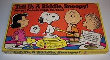 Tell Us A Riddle Snoopy Fantastic Riddle Machine Colorforms 1965 Collectible MIB