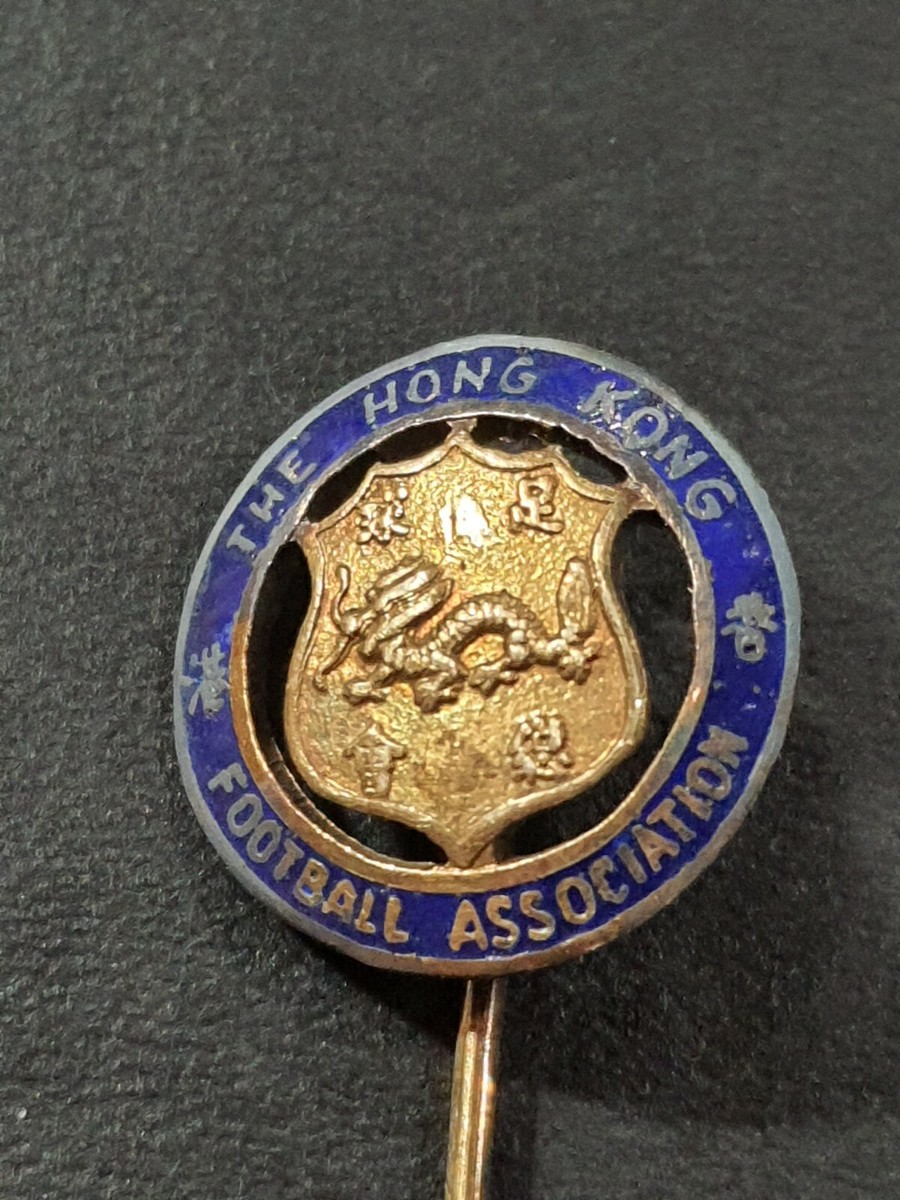 香港 アンティーク ? 金細工 な寿カード、アート、額ヒビあり、海外購入品 レア 1920s British Hong Kong Football Association GOLD SILVER pin
