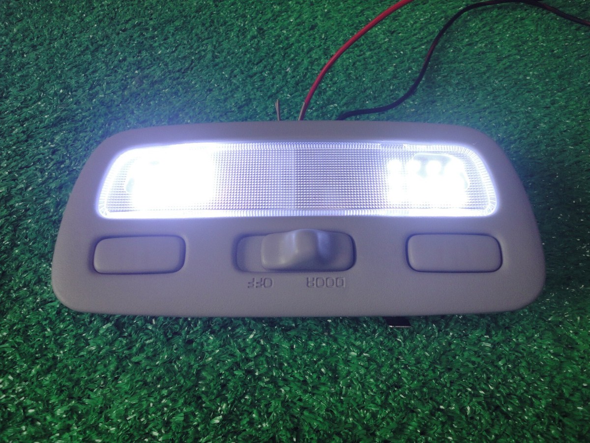 TOYOTA WISH ZNE14G ZNE10G Genuine Room Lamp Map Lamp Front 81260
