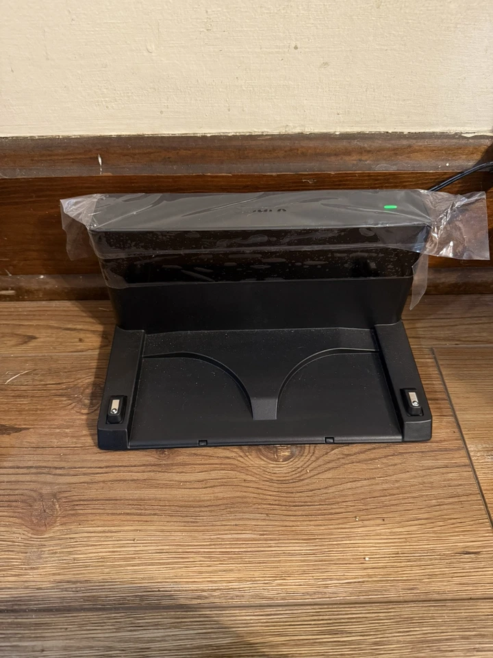 Shark ION AV752 Robot Vacuum Cleaner - Gray - Image 2 of 4