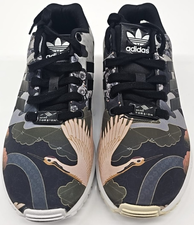 Women's Mismatch Size L 6.5 / R 7 Shoe