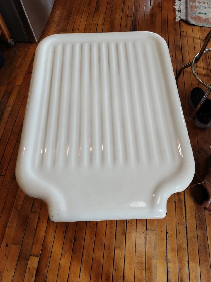 DEFECTIVE 标准 20x24 铸铁白色 23 瓷盆水槽 Drainbo G3D — 第 2/4 张图片