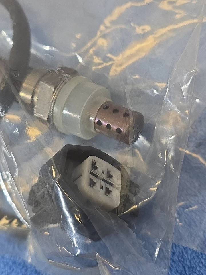 Jaguar XJ8 9 XK8 99-02 1998-2003 OEM nuevo sensor de oxígeno aguas abajo LNE1682BC Foto 3 de 4