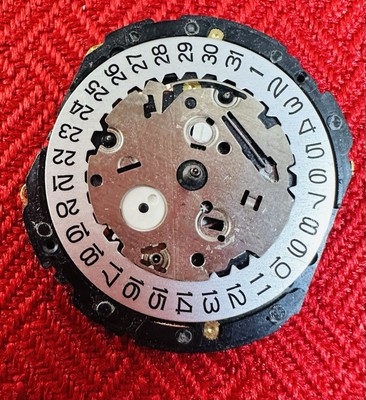 Seiko 7T32-7A2A Chronograph Quartz Watch + Movement Parts Lot