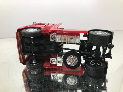 NEW-RAY RENAULT AE500 MAGNUM TRUCK TRACTOR -RED 1:32- GOOD - Imagen 4 de 7