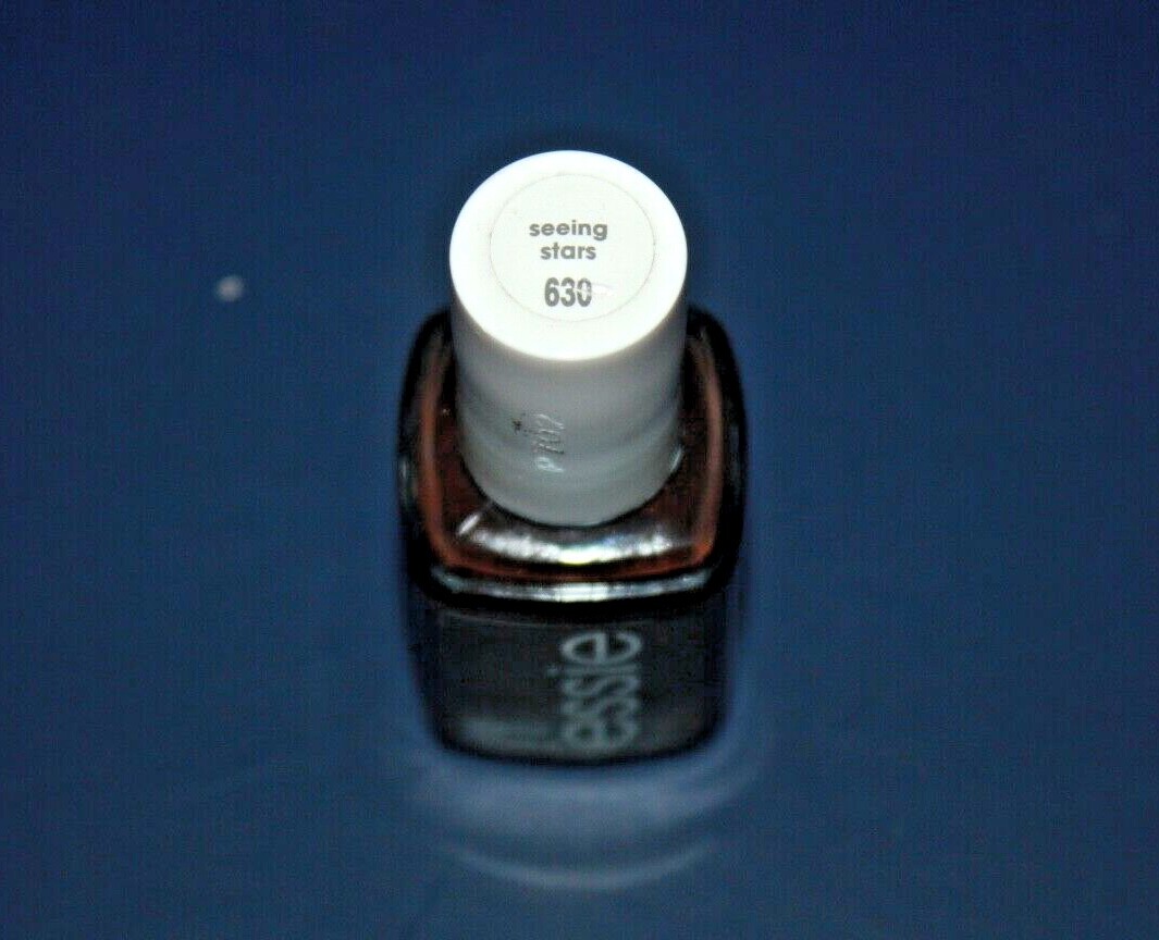 ESSIE NAIL LACQUER VERNIS NAIL POLISH 46.FL OZ 630 SEEING STARS NEW