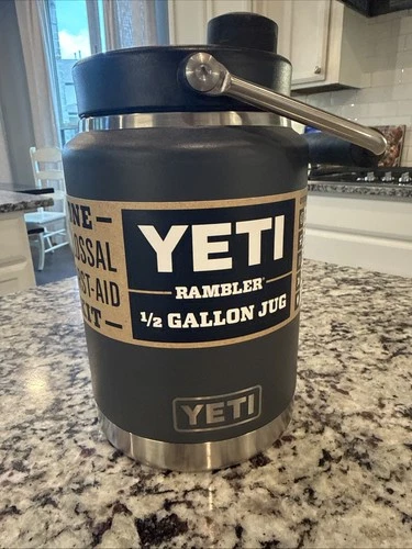 Yeti Rambler Half Gallon Jug Vacuum Insulated Yeti Rambler 1 Gallon Jug - Black