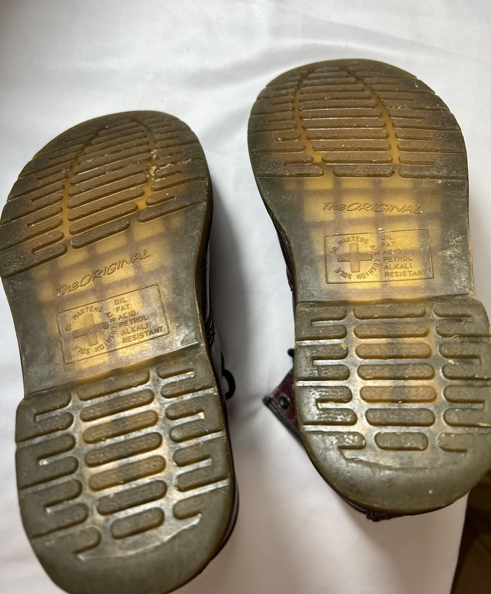 Dr. Martens Shoes Smooth Leather Size 36 USA 4 UK3 Red Dr. Martens Shoes Smooth Leather Size 36 USA 4 UK3 Red