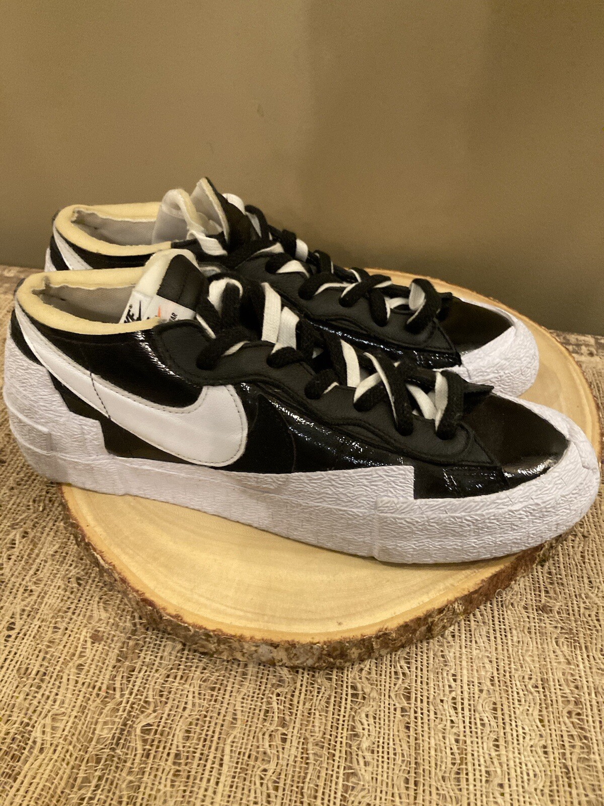 SACAI X NIKE Nike Blazer Low x Sacai Nero Pelle Verniciata 2022 (DM6443 100) Uomo Taglia 11 5