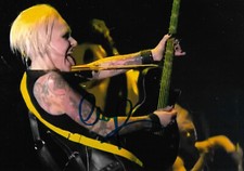 Emilia Suhonen "The Rasmus" Autogramm signed 13x18 cm Bild
