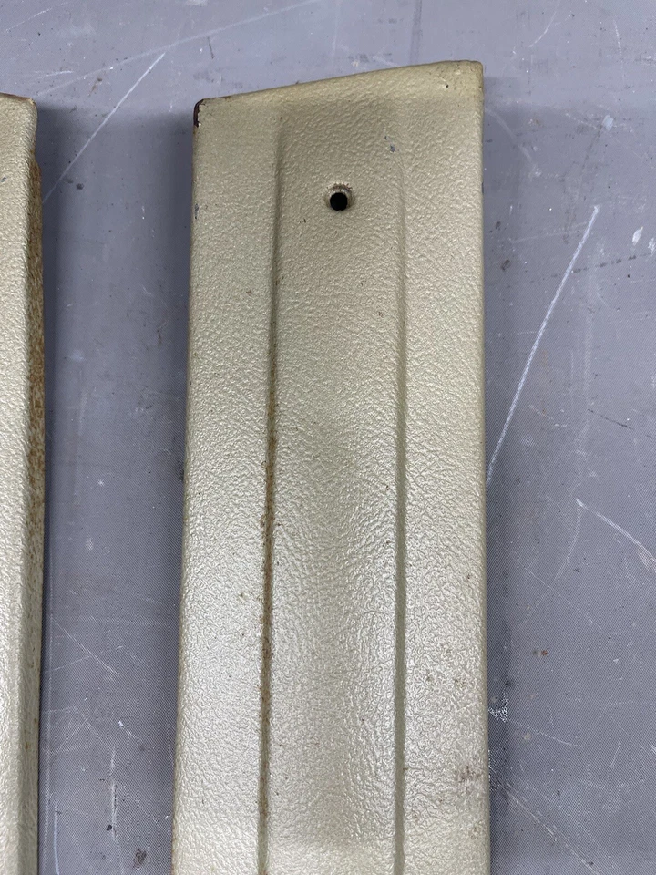 Chevy Impala 1965-1970 4 puertas pilar B moldura interior Bonneville Electra Foto 4 de 4