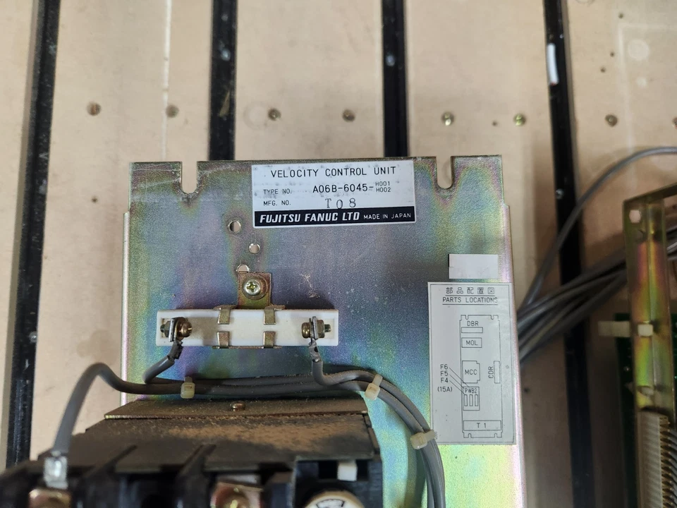 UNIDAD DE CONTROL DE VELOCIDAD FANUC A06B-6045-H001 H002 ELIMINADA DE NUMÉRICO GENERAL CNC Foto 2 de 4