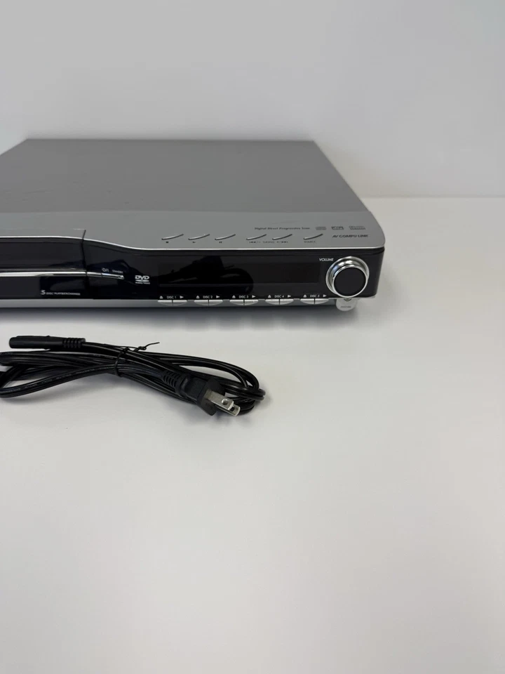 JVC XV-THC5 120V 5 Disk Home Theater DVD Player/Receiver Silver Tested No Remote - Image 4 of 4