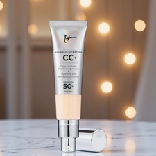 Image of Full Coverage Foundation iT Cosmetics  Light SPF50 Protection 32ml Skincare Gift