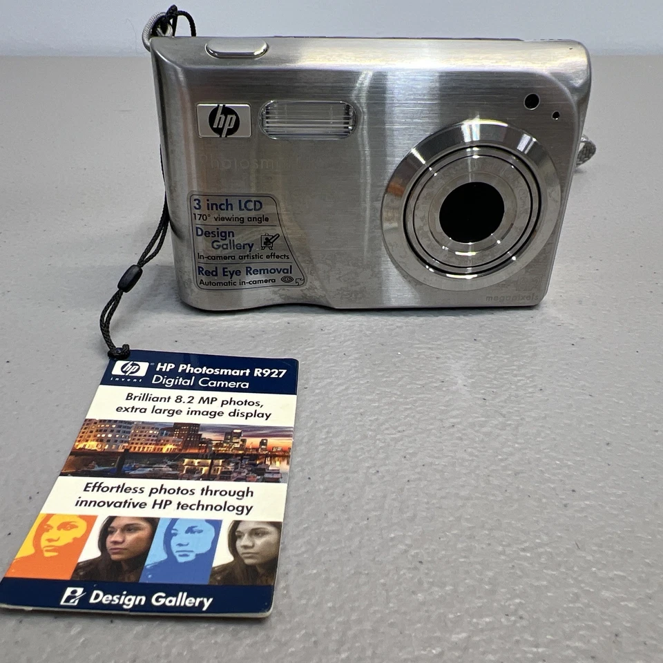 HP PhotoSmart R927 8.2MP Digital Camera - Silver - Image 2 of 4