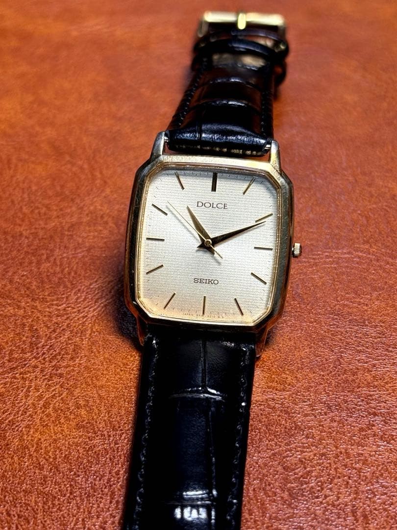 A143 Working SEIKO DOLCE Rectangular 90s - image 1