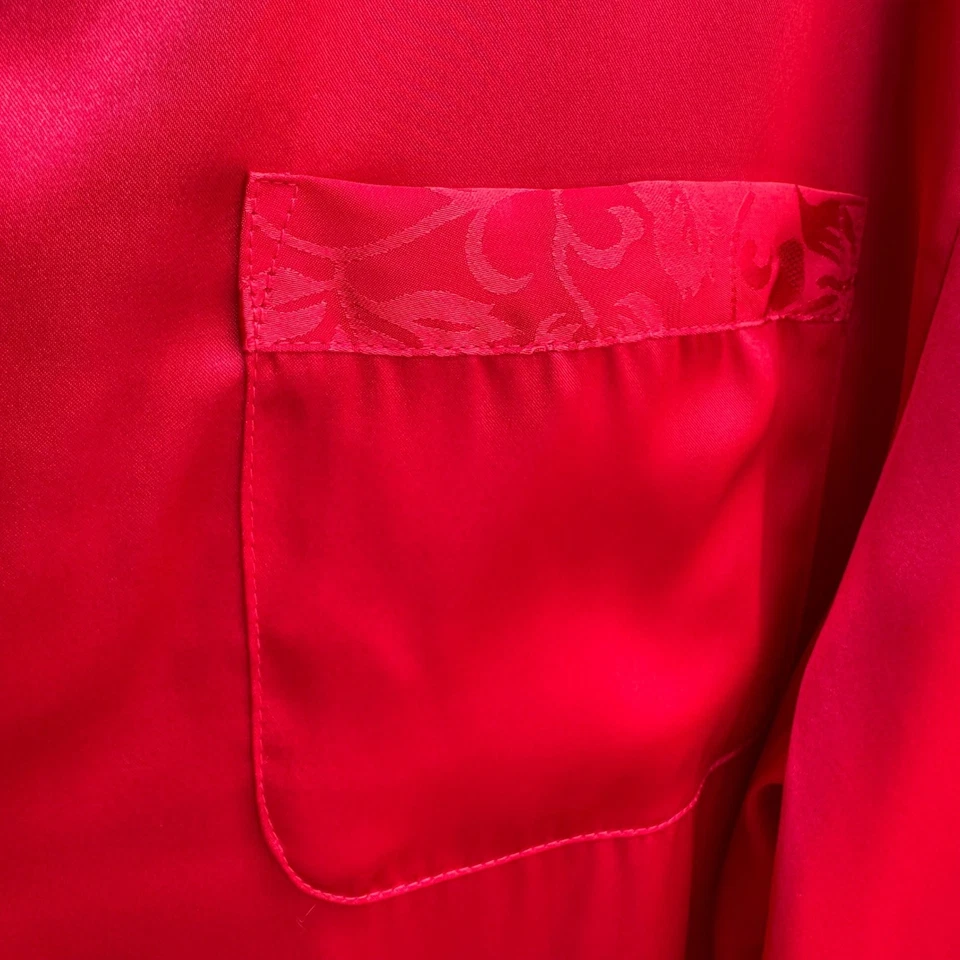 Camisa para dormir ligera con botones de satén roja roja Secret Treasures para dama M Foto 4 de 4