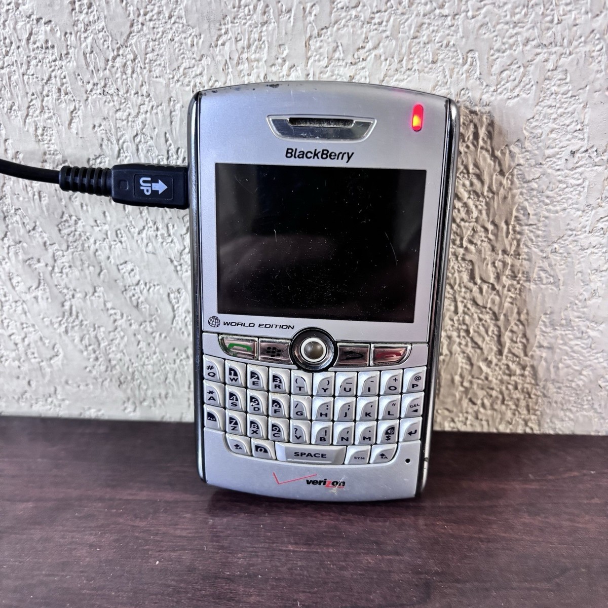 Verizon Silver Blackberry World Edition Cell Phone 8830 - Works