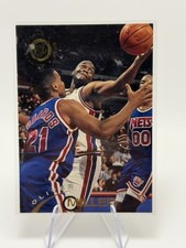 Topps 1994-95 Stadium Club Oliver Miller #288 Detroit Pistons Basketball Card