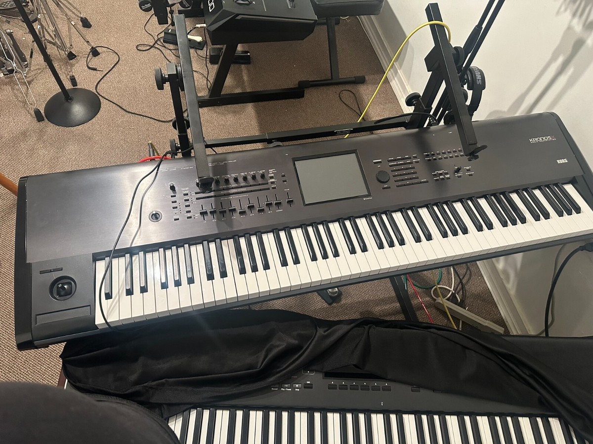 KORG KRONOS X 88鍵盤 Korg Kronos X 88-Key Synthesizer Workstation | Sweetwater