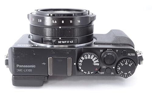 Panasonic compact digital camera LX100 with 4/3-inch sensor DMC