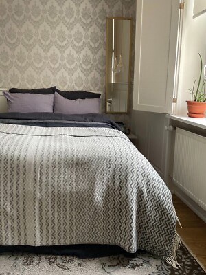 Jacquard Plaid ''Zig-Zag-Welle'' 130x170 cm 100% feine Merinowolle anthrazit/ grau
