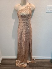 Stunning Rose Gold Sequin B.Smart Brand High Slit Prom Formal Dress Size 3