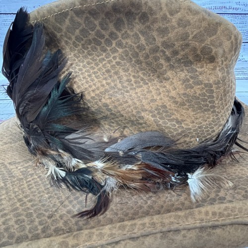 Vintage HUSH PUPPIES HAT SUEDE Feather Band Made in USA Super Condition Size M - Picture 12 of 13
