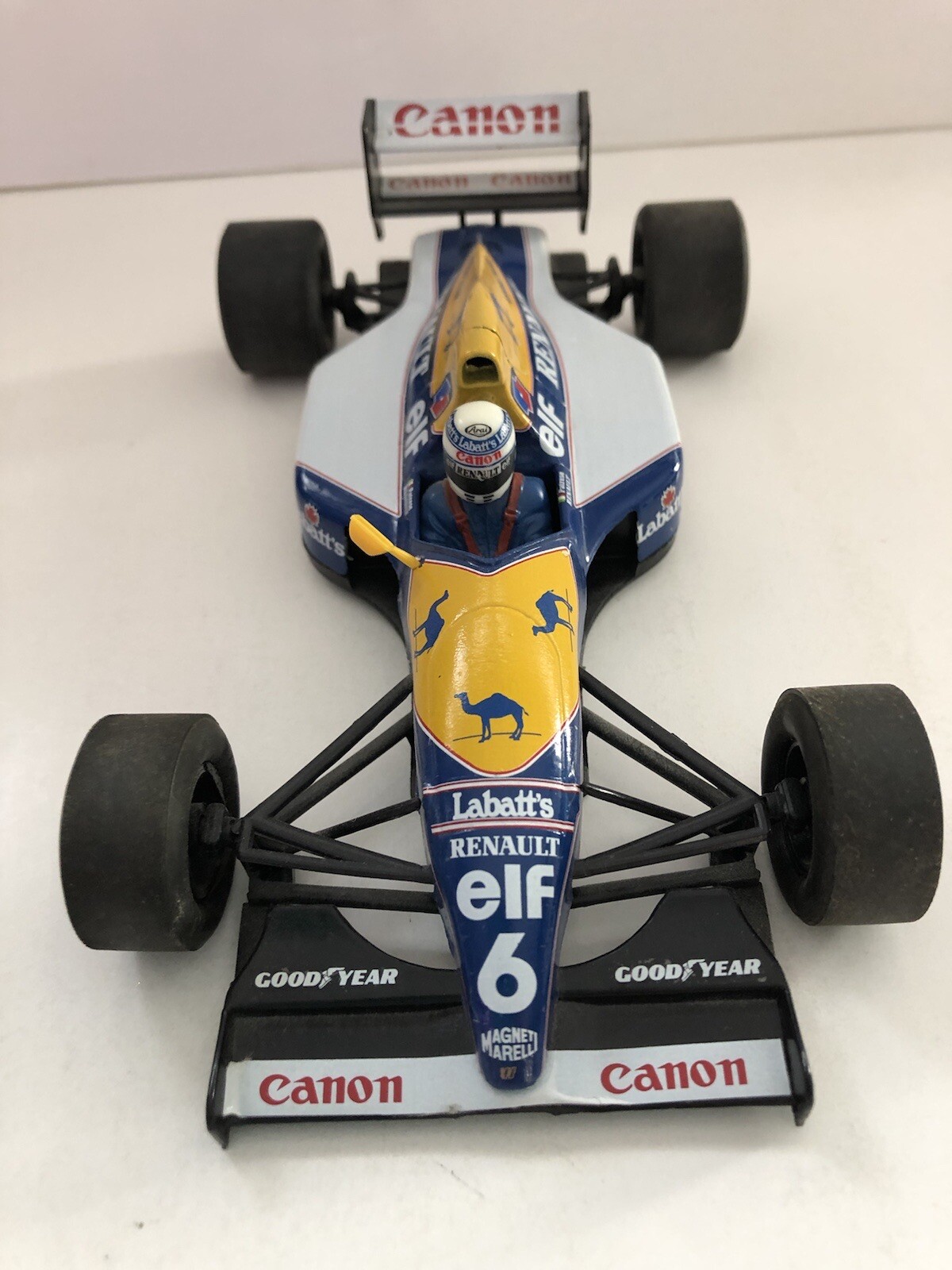 Foto 2 di 8