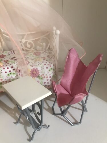 My Scene Miami Getaway Delancey Bedroom Barbie Playset With Doll RARE - Picture 3 of 7