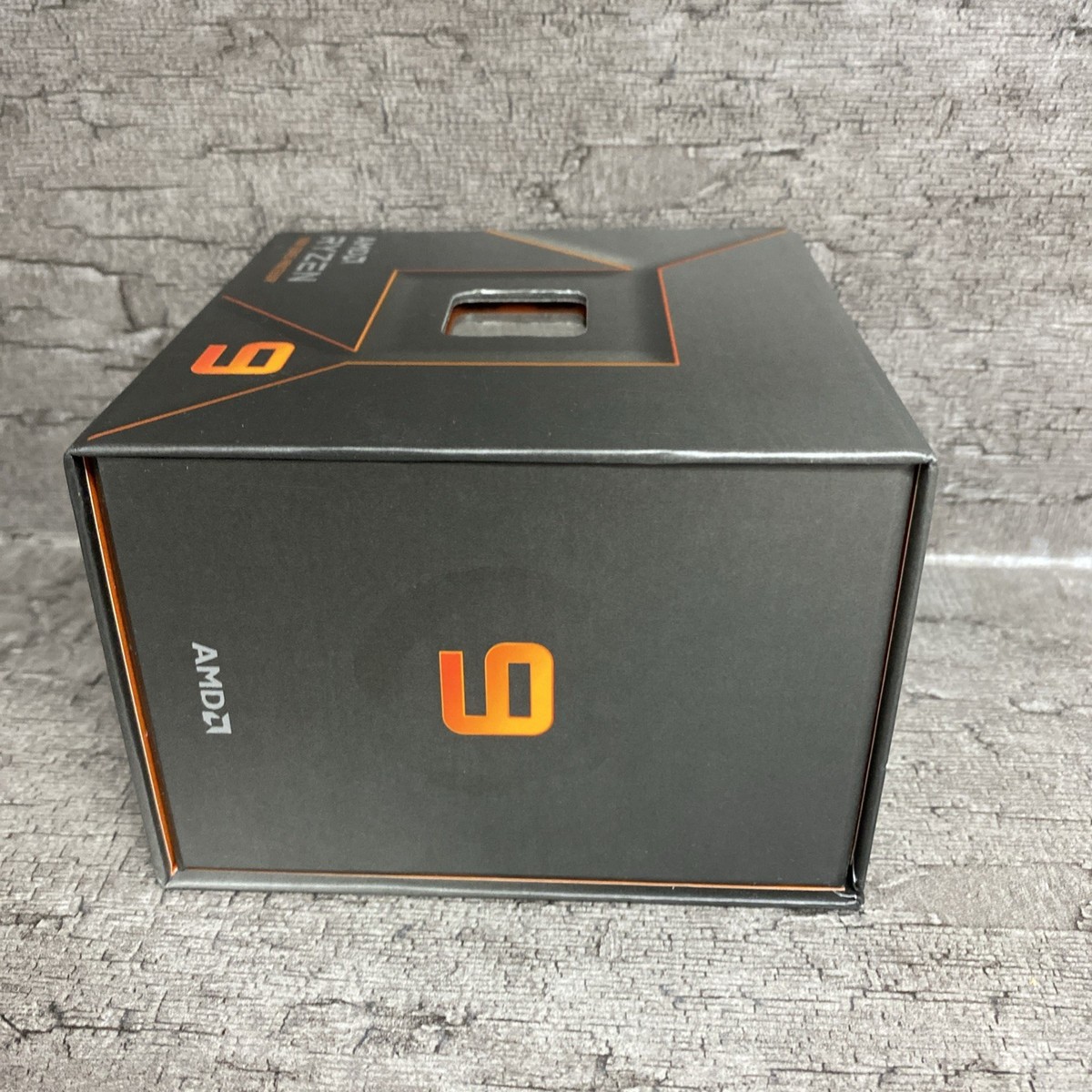 AMD Ryzen 9 7950x Processor (5.7 GHz, 16 Cores, LGA 1718/Socket