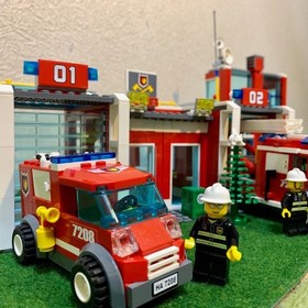 LEGO City Fire Station 7208 in 2010 No Box Used from Japan