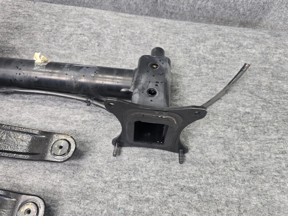 Conjunto de enganche de remolque trasero Mercedes W166 X166 GL63 GL450 ML63 ML350 OEM Foto 2 de 4