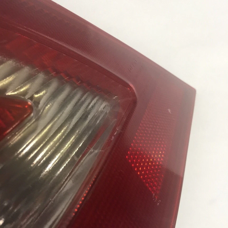 MERCEDES BENZ C230 C320 TAIL LIGHT RIGHT PASSENGER 2001 2002 2003 2004 OEM - Image 3 of 4