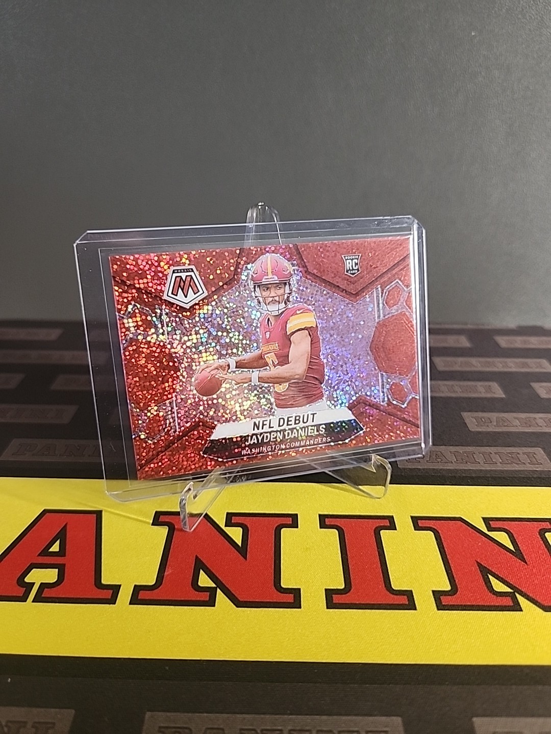2024 Panini Mosaic - NFL Debut Red Sparkle Jayden Daniels #272 (RC)