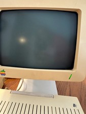 Apple IIc A2S4000 Computer, Monitor, Stand. Untested but powers on