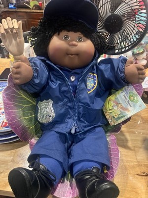 2002 Toys  R  Us exclusive cabbage patch kid Ultra, Rare,(TRU)