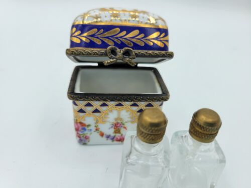 Limoges? France Le-prince Ręcznie malowane pudełko na drobinki W 2 mini butelki perfum  - Zdjęcie 1 z 6